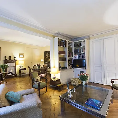 Veeve - Charming Bonaparte Paris