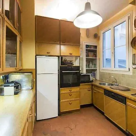 Veeve - Charming Bonaparte Apartment *