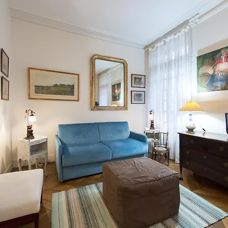 Veeve - Charming Bonaparte Apartment *
