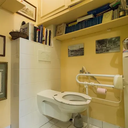 Veeve - Charming Bonaparte Apartment *
